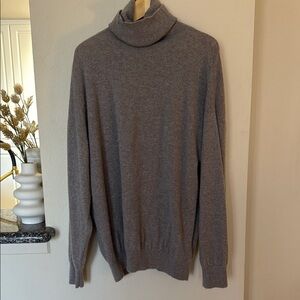 H&M Dark Beige Cashmere Turtleneck Sweater T33